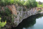 Lomy Štěnovice - výška lomové stěny největšího lomu je několik desítek metrů