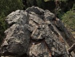 Vyhlídka Mariina skála u Milínova - menší silicitové skalky