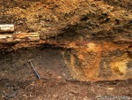 Komorní hůrka u Chebu - foto z roku 2007 - odkryté vrstvy pyroklastik a popela - www.geology.cz/foto/14163