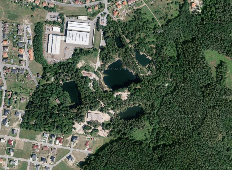 Lomy Štěnovice - www.mapy.cz - letecký pohled na lomy u Štěnovic