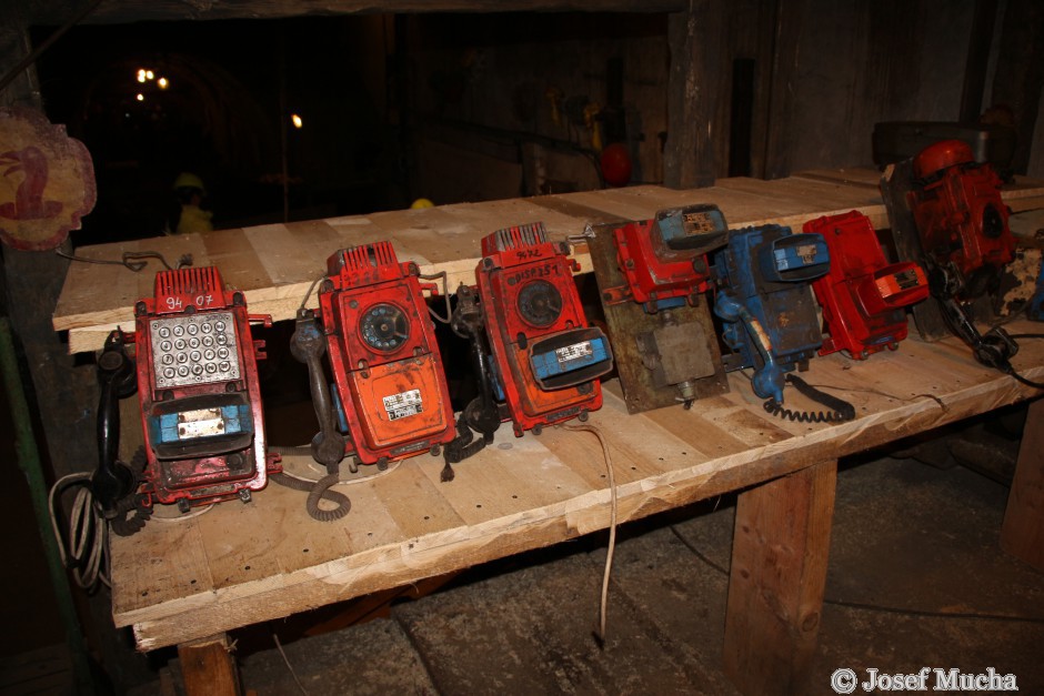 Chrustenická šachta - důlní telefony