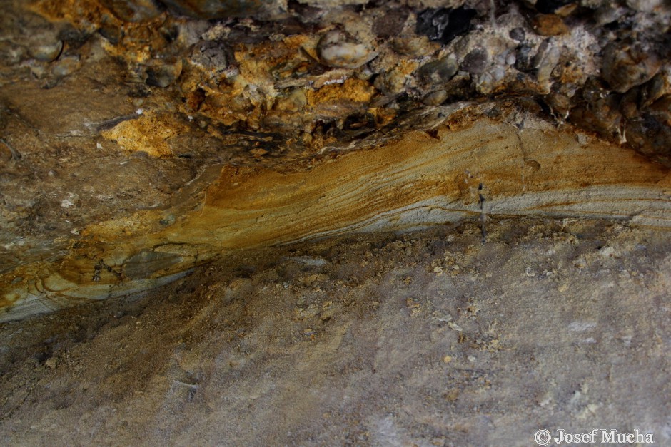 Pod Vinicemi - arkózové pískovce, slepence a bouřlivá sedimentace