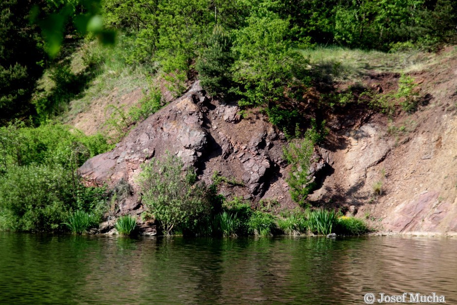 Lom Ejpovice - šárecké vrstvy s Fe rudou