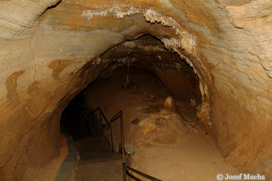 Koněpruské jeskyně 