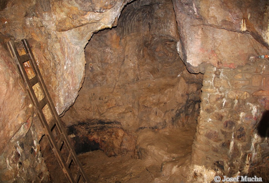 Důl Jeroným - velké množství dobývacích komor