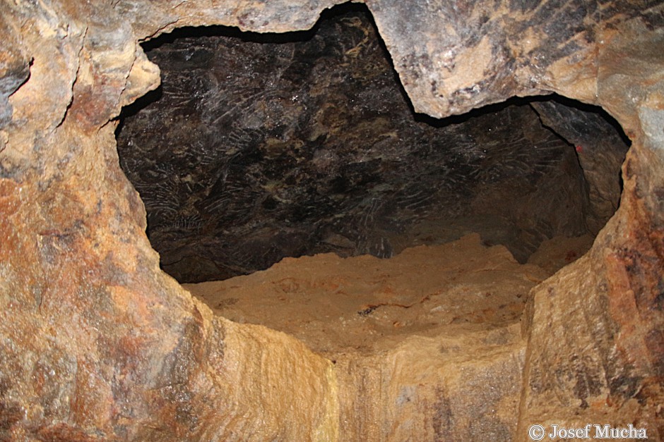 Důl Jeroným - velké množství dobývacích komor