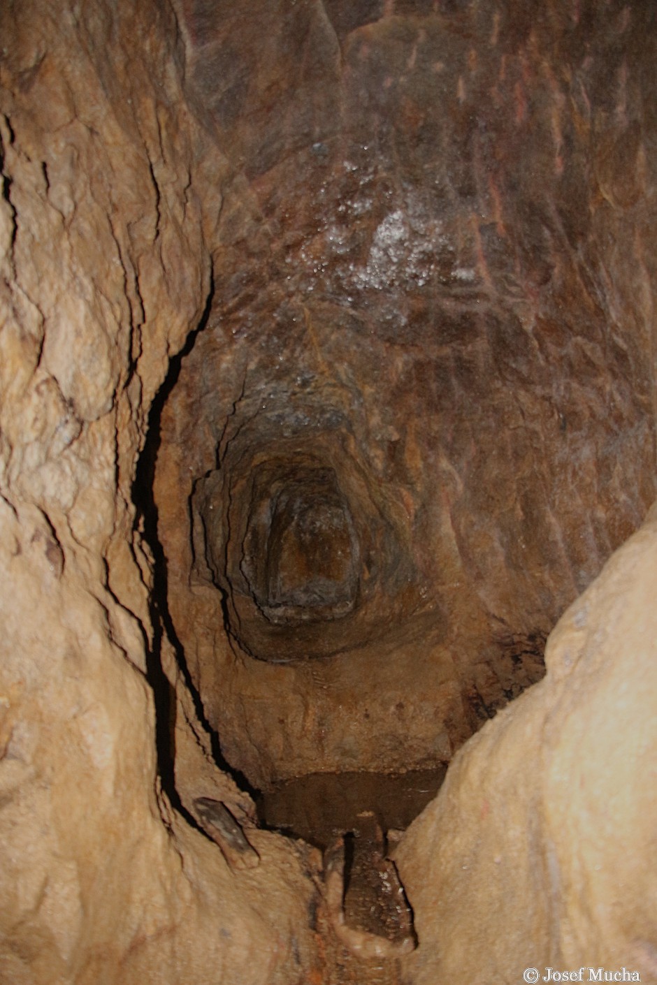 Důl Jeroným - velké množství dobývacích komor