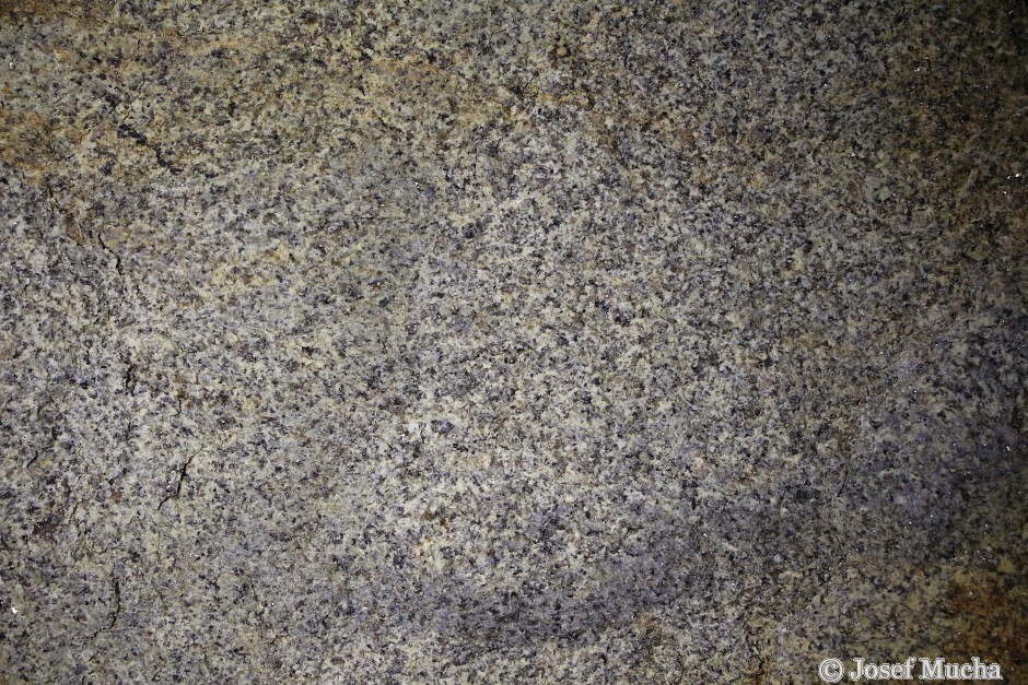 Důl Jeroným - granit (žula) karlovarského plutonu paleozoického stáří