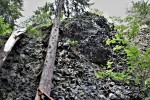 Rotavské varhany - západní stěna Skalky - detail -  láva vyplnila skalní rozsedlinu (nesouvisí z vulkanismem varhan) 