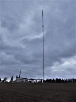 Největší sluneční hodiny na světě - vysílač Krašov - výška stožáru 342 m