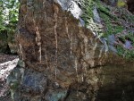 Čertovo břemeno - skalní hřbet ze silicitu  - na mnoha místech hřbetu silicit, díky tektonickým pohybům popraskal a byl následně vyhojen křemenem vysráženým z hydrotermálních roztoků