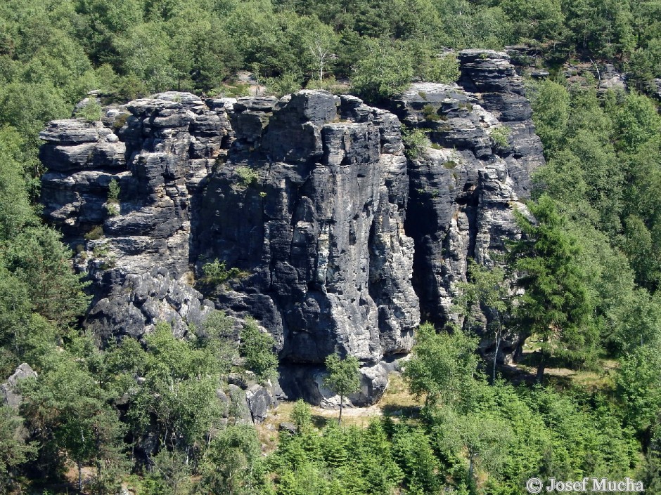 Tiské stěny - skalní město Tisá  - sklaní věže