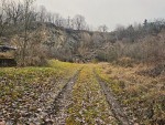 Lom Hvízdalka u Domažlic - příjezdová cesta a pohled do lomu, foto Alexej Kokorev